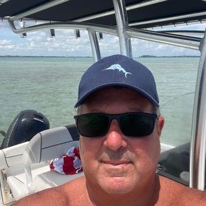 Meet your Posher, Eddy